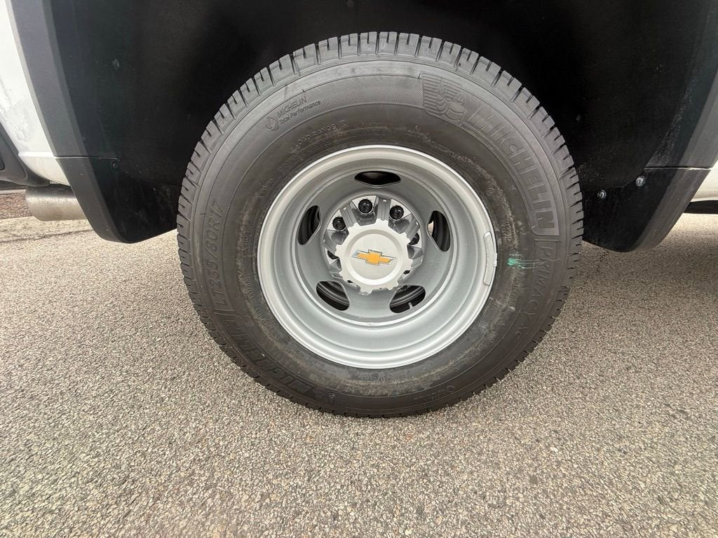 2026 Chevrolet Silverado 3500 HD WT DRW