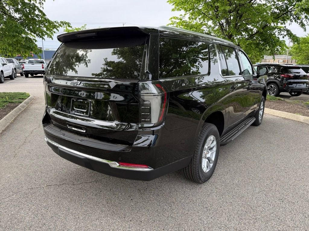 2026 Chevrolet Suburban LT