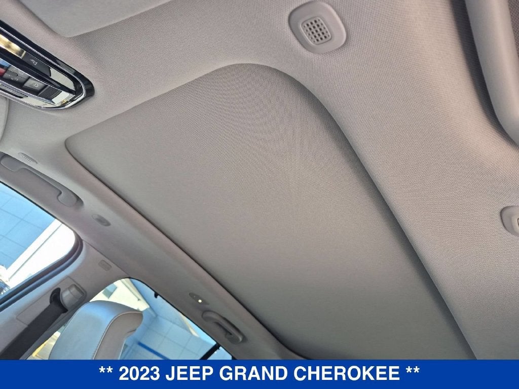 2023 Jeep Grand Cherokee Summit 4x4