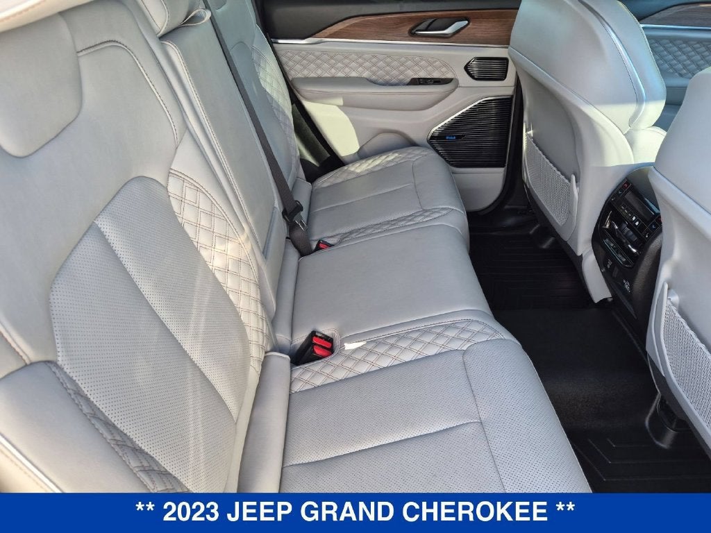 2023 Jeep Grand Cherokee Summit 4x4