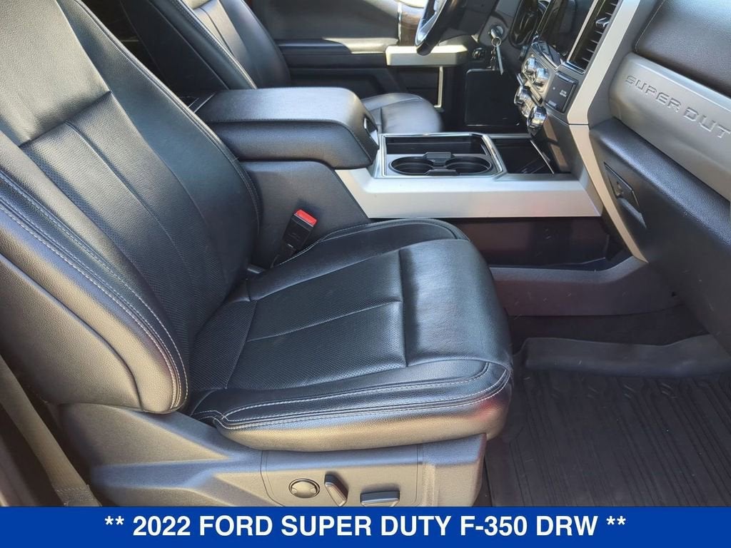 2022 Ford F-350 LARIAT