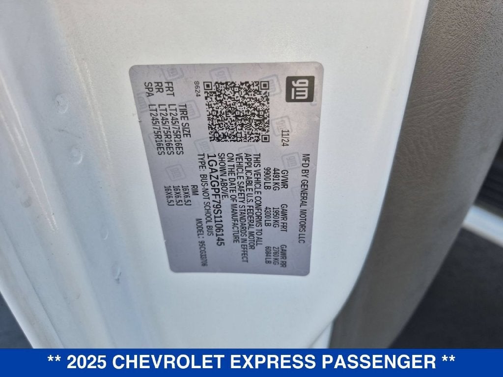 2025 Chevrolet Express Passenger 1LT