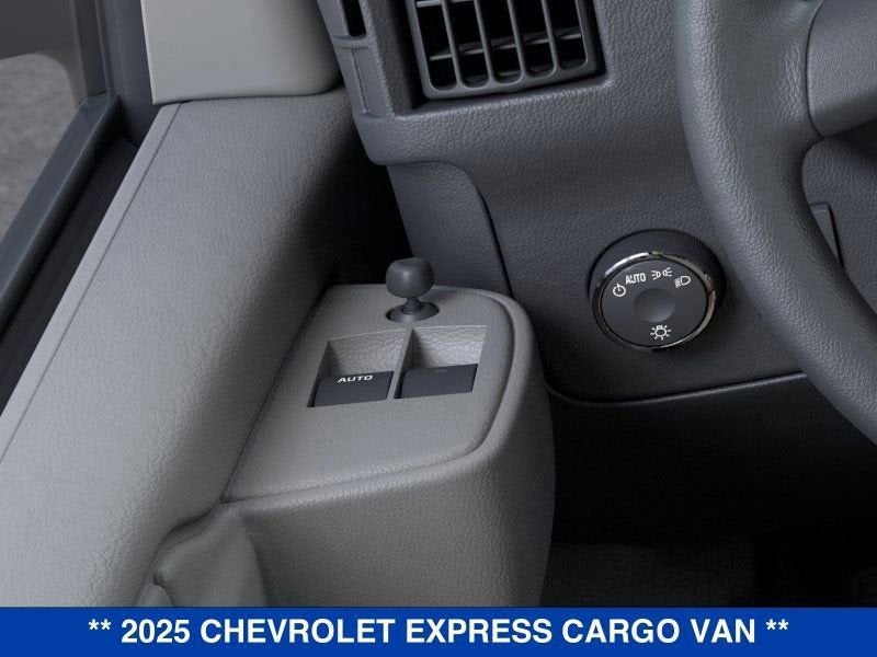 2025 Chevrolet Express Cargo WT