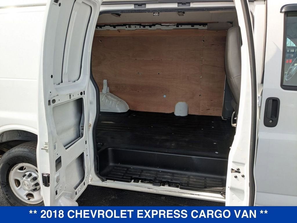 2018 Chevrolet Express Cargo 2500 2500 Regular Wheelbase Rear-Wheel Drive