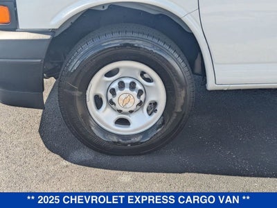 2025 Chevrolet Express Cargo WT