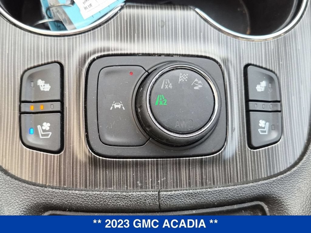 2023 GMC Acadia SLT