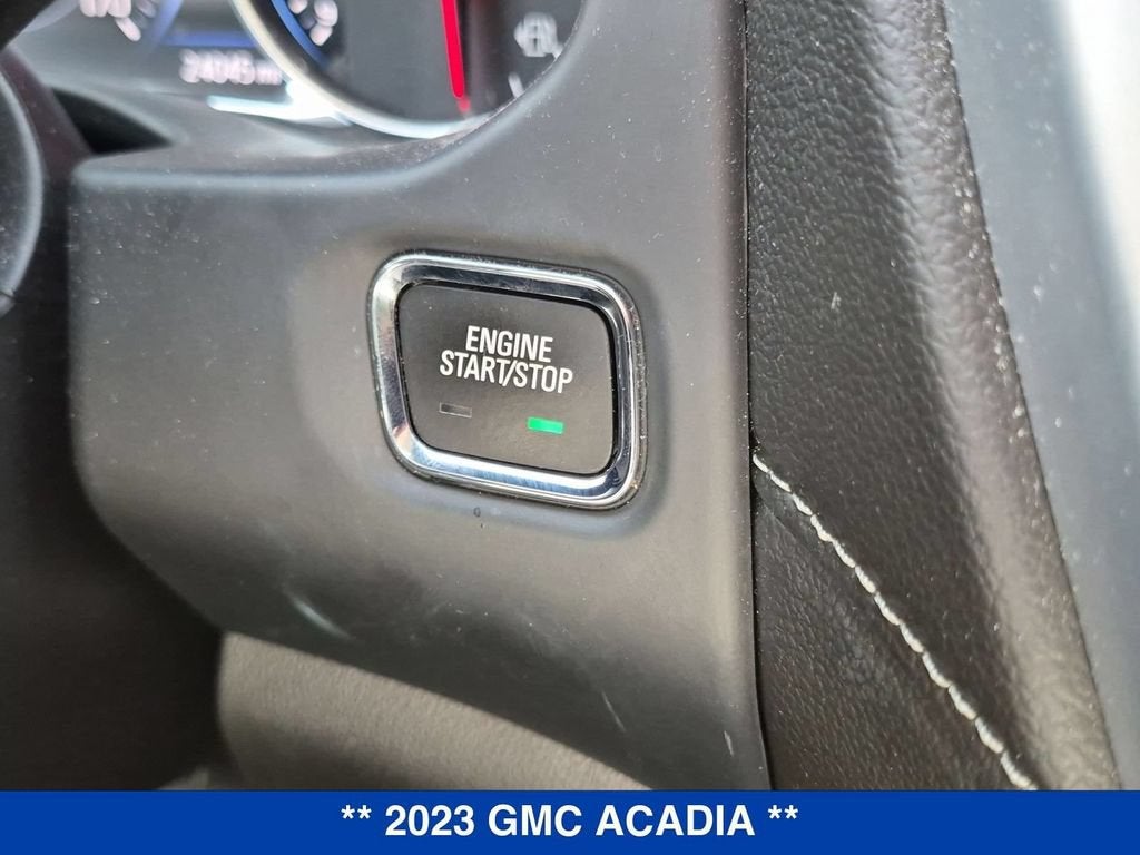 2023 GMC Acadia SLT