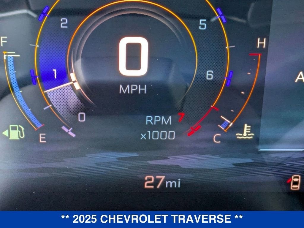 2025 Chevrolet Traverse LT