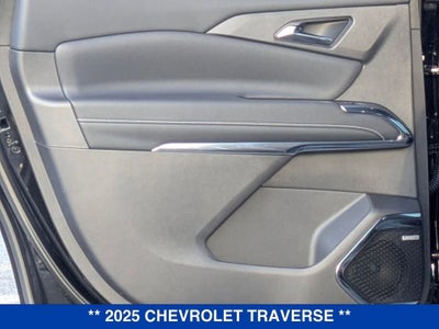 2025 Chevrolet Traverse LT