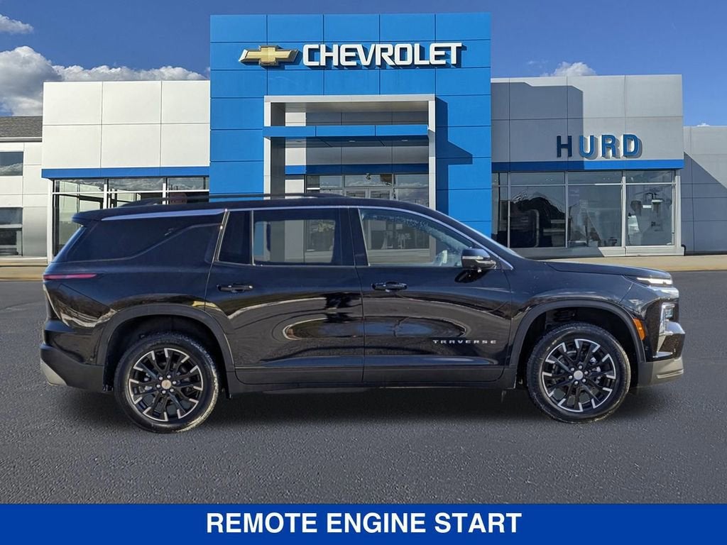 2025 Chevrolet Traverse LT