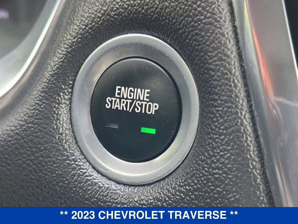 2023 Chevrolet Traverse LT Leather