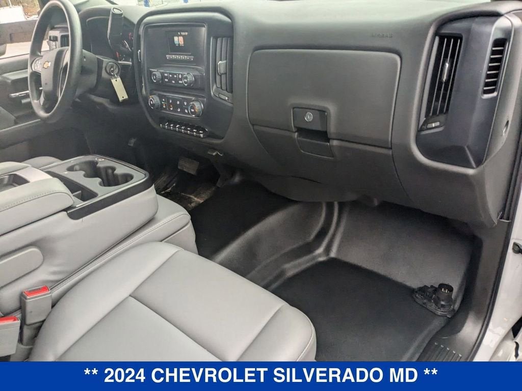 2024 Chevrolet Silverado 6500 HD Work Truck