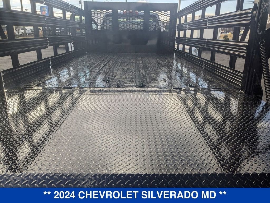 2024 Chevrolet Silverado 5500 HD Work Truck