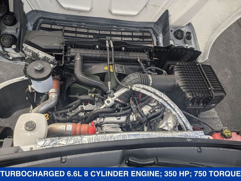 2024 Chevrolet Silverado 5500 HD Work Truck