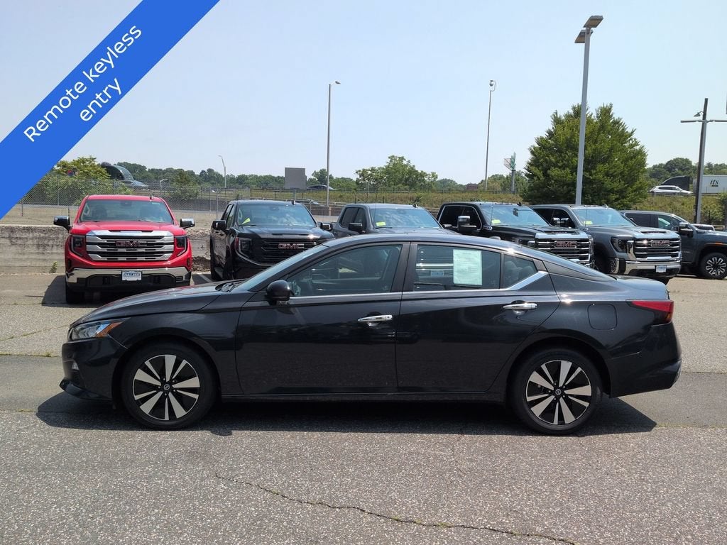 2022 Nissan Altima 2.5 SV