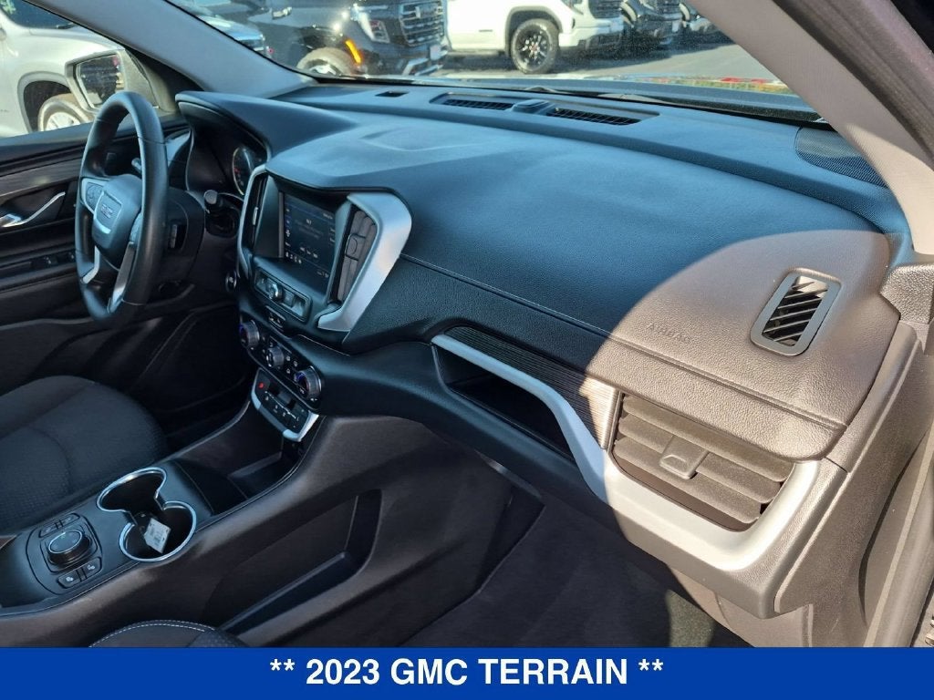 2023 GMC Terrain SLE