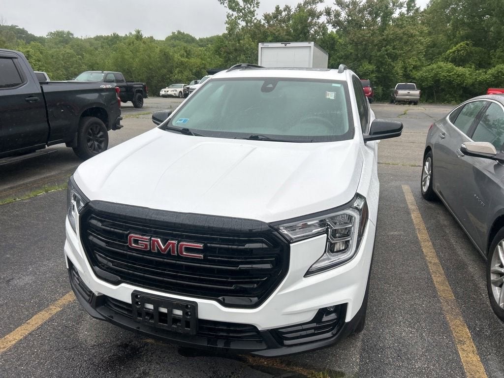 2023 GMC Terrain SLT AWD's photo