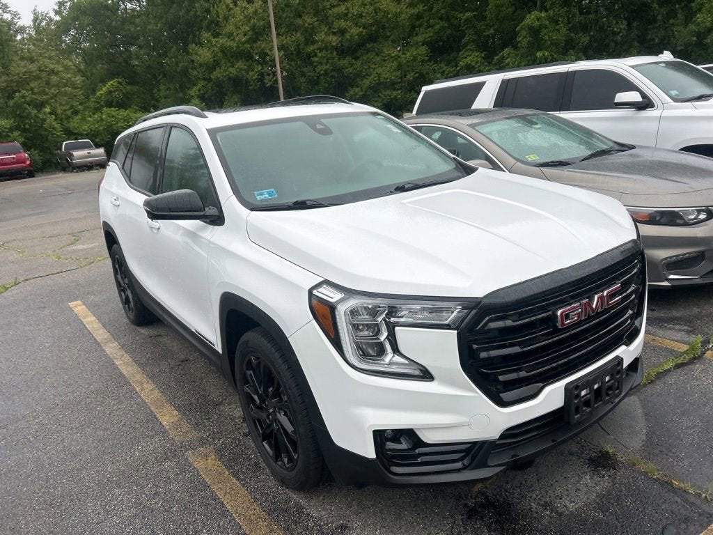 2023 GMC Terrain SLT