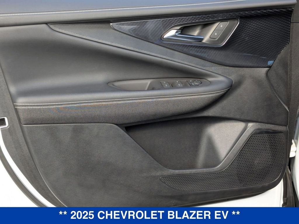 2025 Chevrolet Blazer EV LT