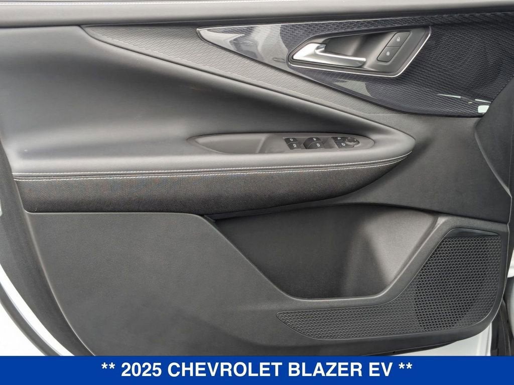 2025 Chevrolet Blazer EV LT