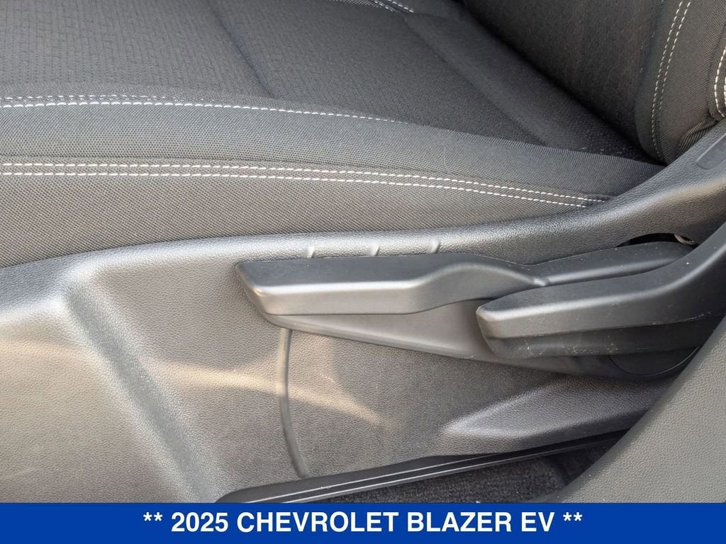 2025 Chevrolet Blazer EV LT