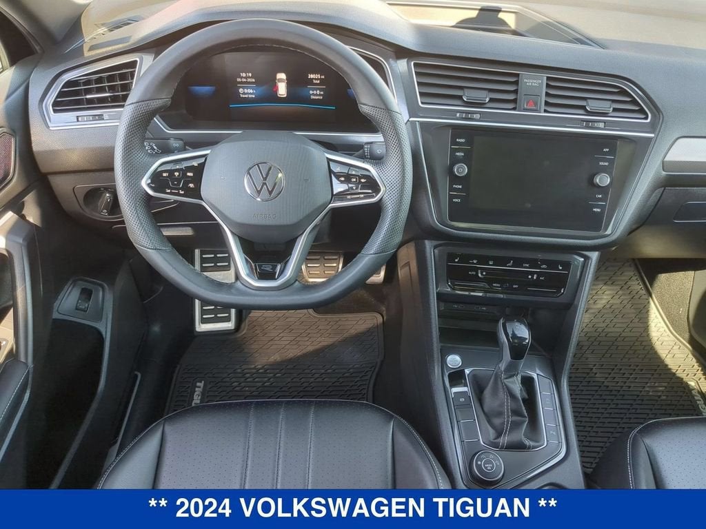 2024 Volkswagen Tiguan 2.0T SE R-Line Black