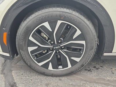 2023 Kia EV6 Wind